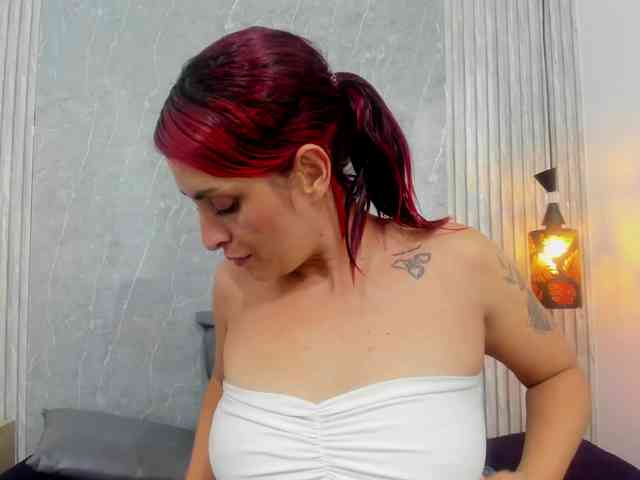 Cataleya-marin Live Webcam on BongaCams