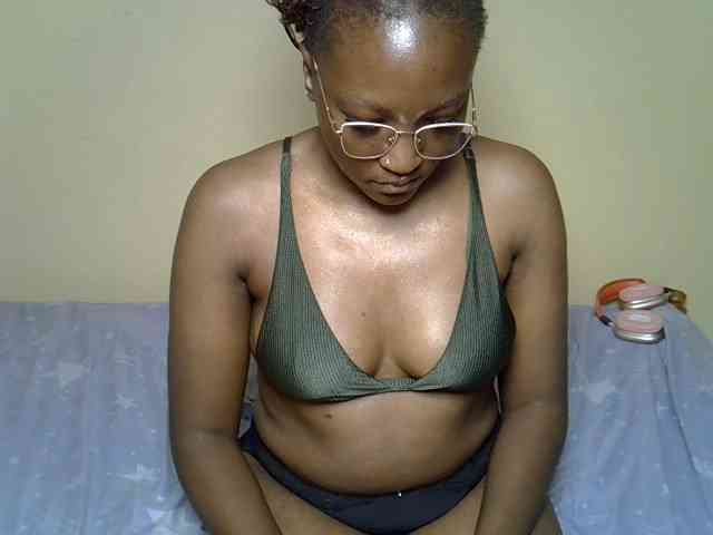 kissandchaos Live Webcam on BongaCams