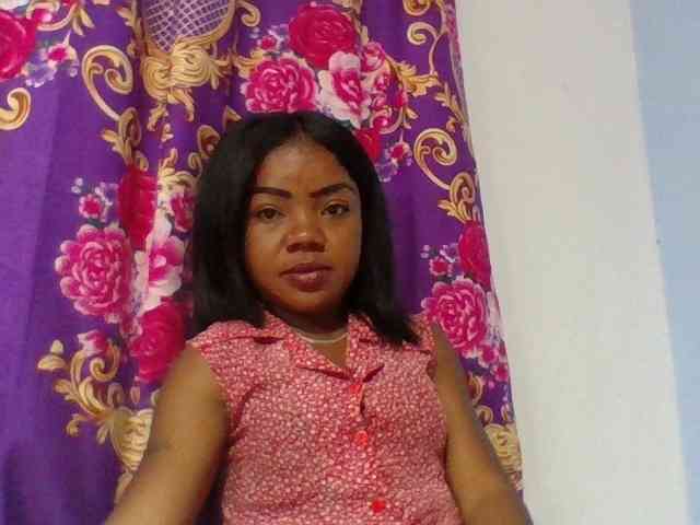 Elyah1a Live Webcam on BongaCams