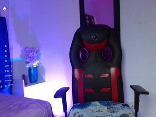 kiara-Dior Porn Show