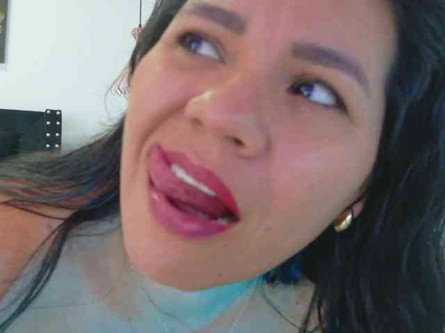 kinkymaturee Live Webcam on BongaCams