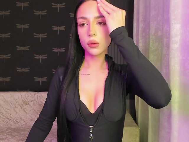 Milinoli's BongaCams show and profile