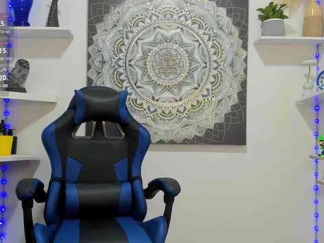 SaraWatson Live Webcam on BongaCams