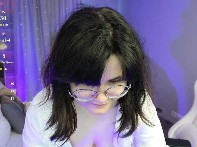 Alicezen's BongaCams show and profile