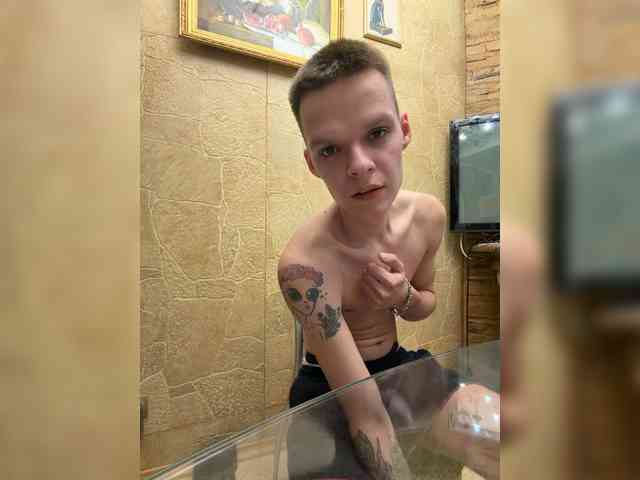 Edward70 Live Webcam on BongaCams