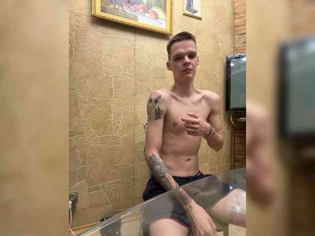 Edward70 Live Webcam on BongaCams