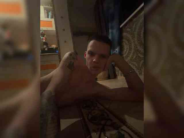 Edward70 Live Webcam on BongaCams