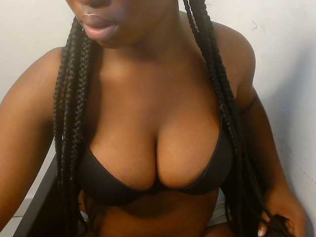 Nasty-fatpussyy's BongaCams show and profile