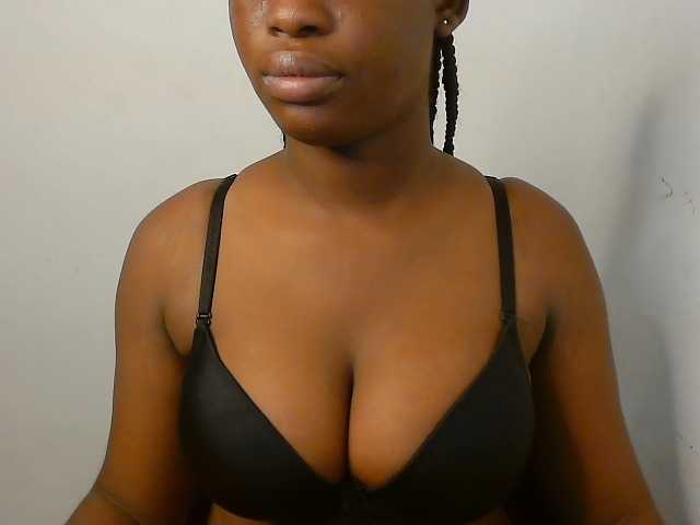 Nasty-fatpussyy's BongaCams show and profile