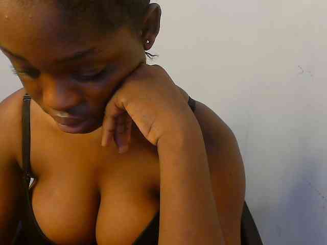 Nasty-fatpussyy webcam