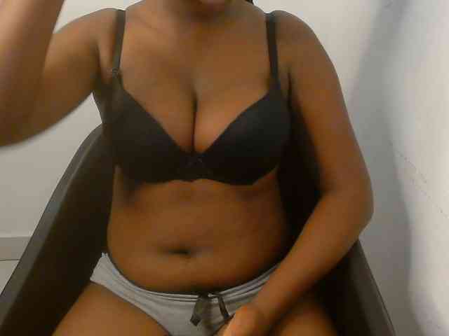 Nasty-fatpussyy webcam