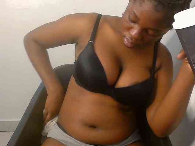 Nasty-fatpussyy webcam