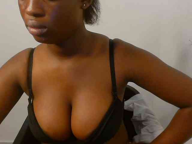 Nasty-fatpussyy webcam