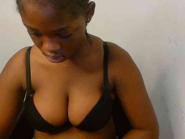 Nasty-fatpussyy webcam