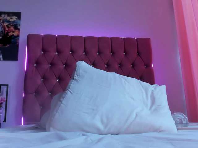 Naddyne's BongaCams show and profile