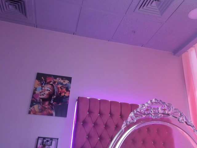 naddyne live sex show