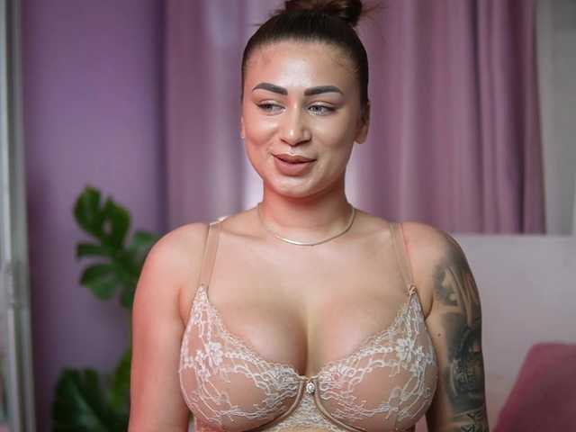 AmeliaBarbie's BongaCams show and profile