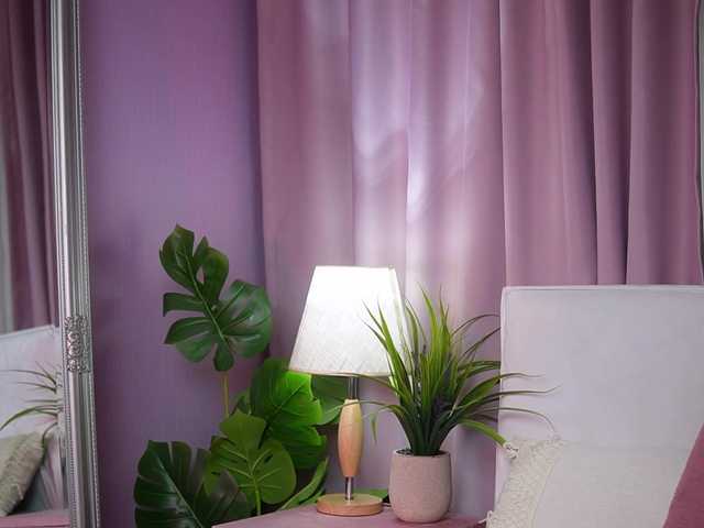 AmeliaBarbie's BongaCams show and profile