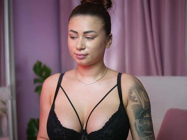 AmeliaBarbie's BongaCams show and profile