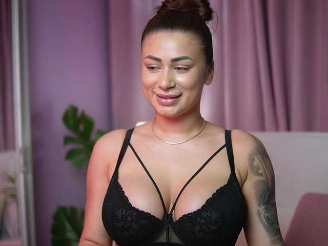 AmeliaBarbie's BongaCams show and profile