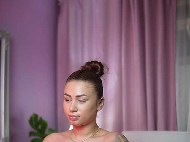 AmeliaBarbie's BongaCams show and profile