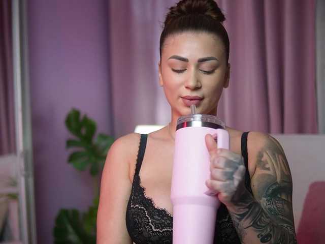 AmeliaBarbie's BongaCams show and profile