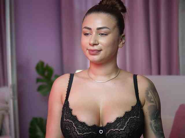 AmeliaBarbie Live Webcam on BongaCams