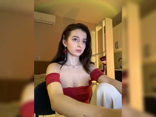 BootyBootyAnna's BongaCams show and profile