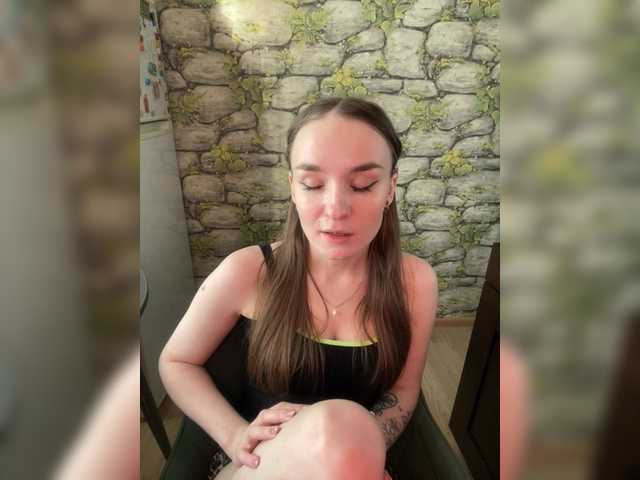 Intro31's BongaCams show and profile