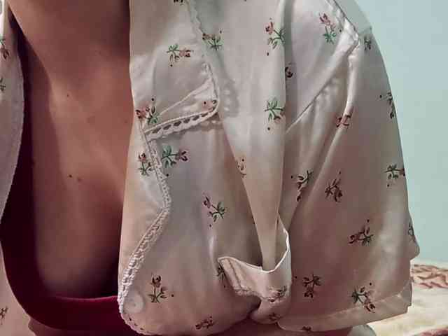 LianeBethel webcam