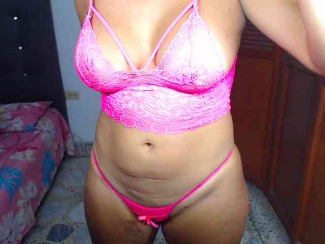 AlessiaMonroe webcam