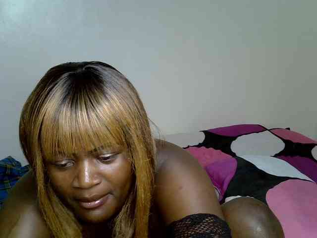 AfricanBumbum webcam