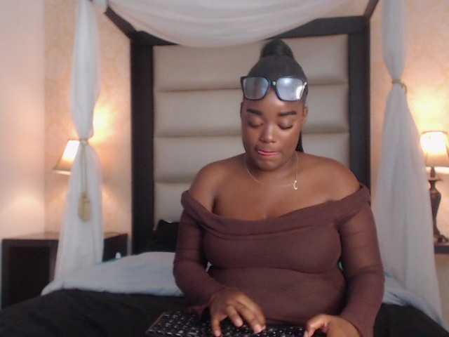 KattyMayers's BongaCams show and profile