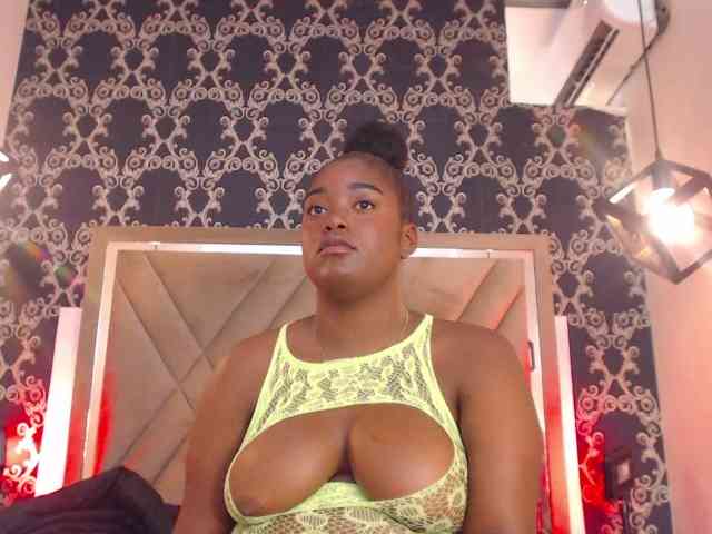 KattyMayers Live Webcam on BongaCams