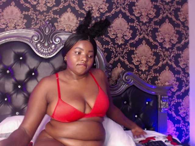SaraThomas's BongaCams show and profile