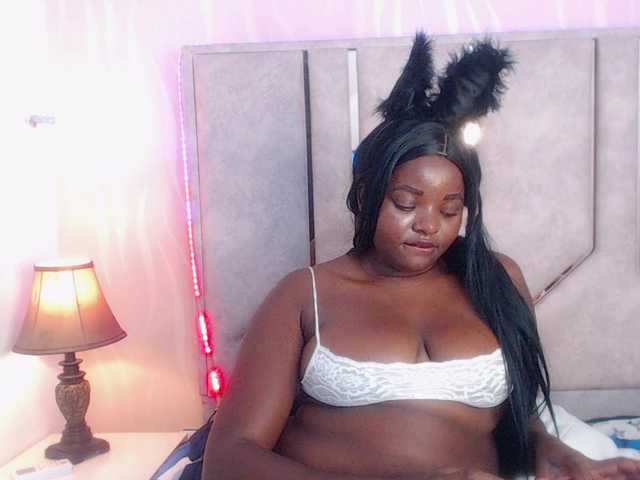 SaraThomas's BongaCams show and profile