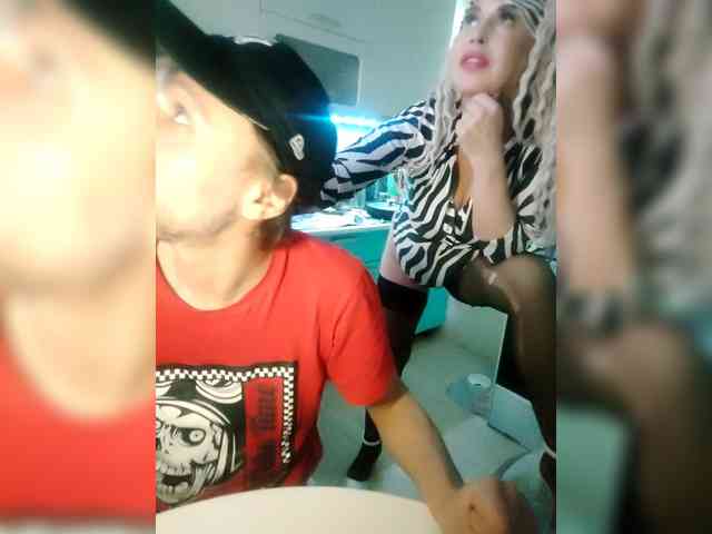 Bessandkaty55 Live Webcam on BongaCams