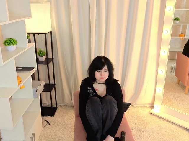 KoiNeko's BongaCams show and profile