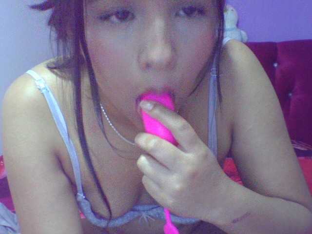 Flax-561's BongaCams show and profile