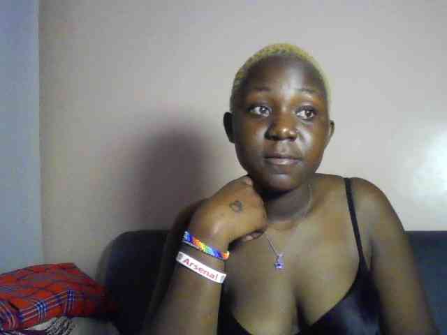 Naughty-Lynne webcam