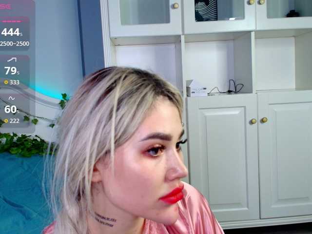 madina-kelly's BongaCams show and profile