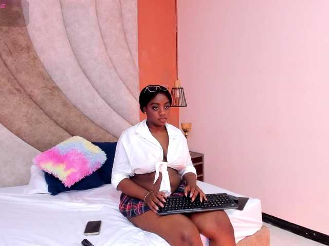 HANNA-ROUSE's BongaCams show and profile