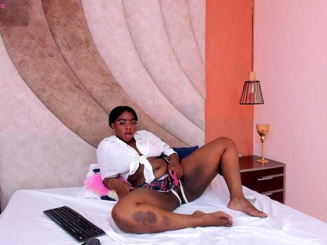 HANNA-ROUSE's BongaCams show and profile