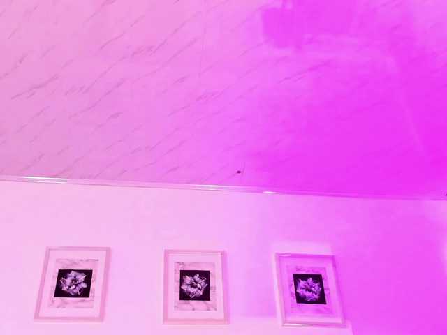 Siennarivas's BongaCams show and profile