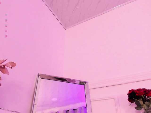 Siennarivas's BongaCams show and profile