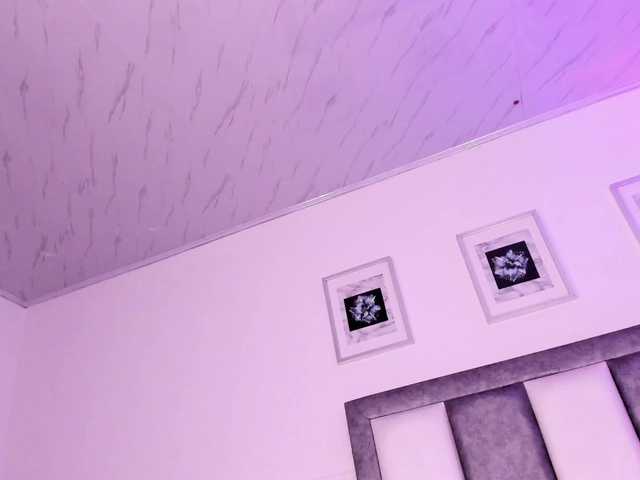 Siennarivas's BongaCams show and profile