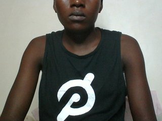 Prettygirl6's Live Webcam