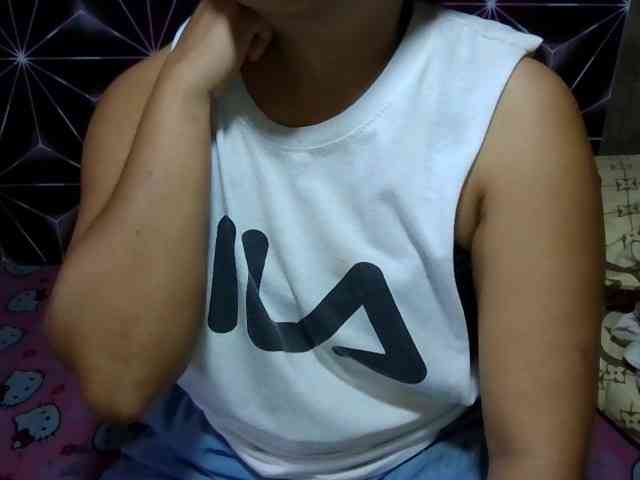 Pinaybebe02 Live Webcam on BongaCams