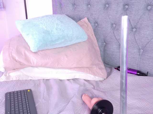 Vanessa-Mejiia's BongaCams show and profile