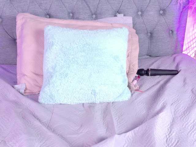 Vanessa-Mejiia's BongaCams show and profile